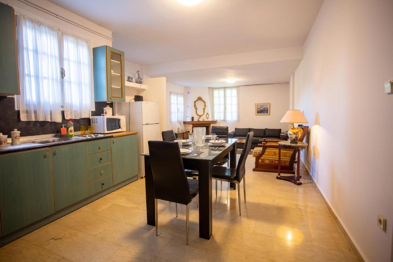 Traditional Villa Appartment With Garden, Also For Gatherings ,15 Minutes From Thessaloniki Airport Exterior foto