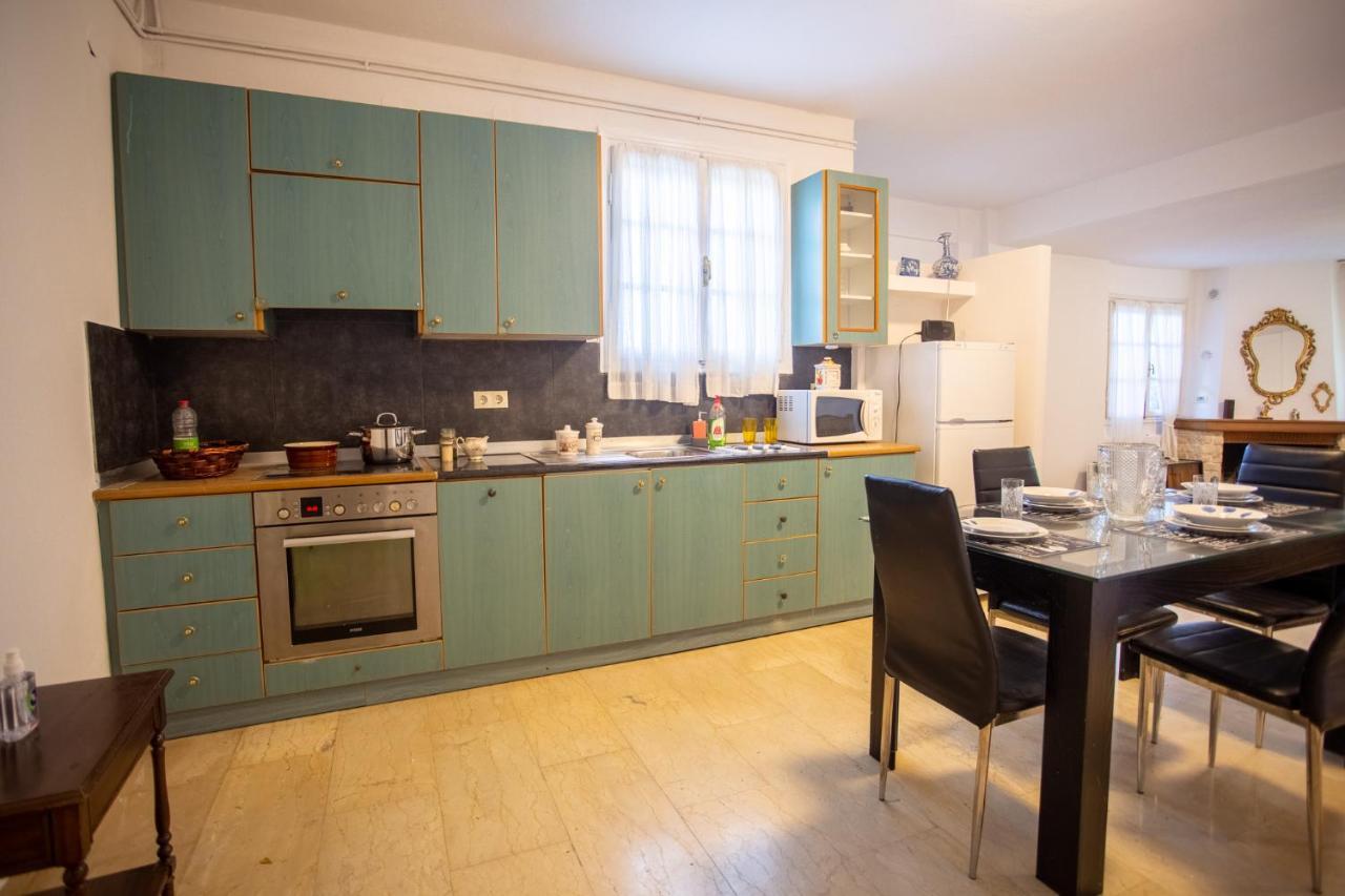 Traditional Villa Appartment With Garden, Also For Gatherings ,15 Minutes From Thessaloniki Airport Exterior foto