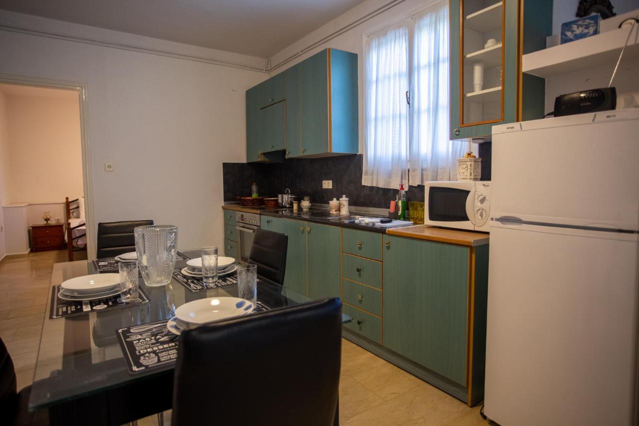 Traditional Villa Appartment With Garden, Also For Gatherings ,15 Minutes From Thessaloniki Airport Exterior foto